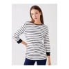 Kayık Yaka Çizgili Kadın Tişört