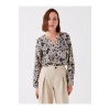 Kaçık Yaka Çiçekli Uzun Kollu Kadın Bluz