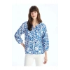 LCWAIKIKI Classic Mavi Kaçık Yaka Desenli Oversize Kadın Bluz
