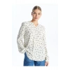 LCW Kaçık Yaka Desenli Uzun Kollu Kadın Bluz