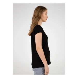 22y0147k1 Siyah Kadın T-shirt