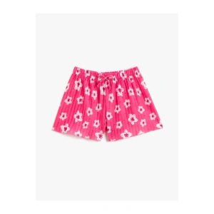 Piliseli Çiçekli Kısa Şort