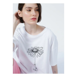 22y0402k1 Bisiklet Yaka Relaxed Baskılı Beyaz Kadın T-shirt