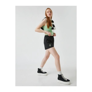 Beli Lastikli Baskılı Şort