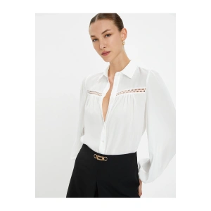 Uzun Kollu Gömlek Yakası Fırfırlı Düğmeli Dokulu