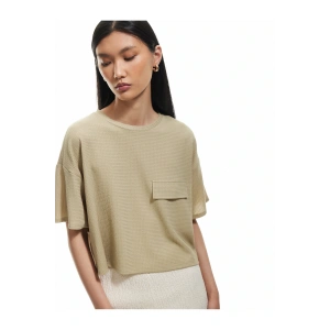 Aplike Detaylı Dokulu Bisiklet Yaka Kısa Kollu Tişört