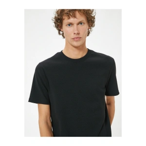 Basic Kısa Kollu Bisiklet Yaka Slim Fit Tişört