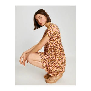 Kısa Kollu Mini Elbise