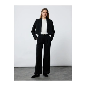 Kruvaze Uzun Kollu Crop Blazer Ceket