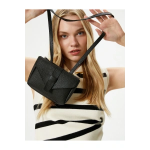 Küçük Çapraz Çanta Askılı Suni Deri