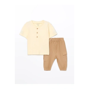 LCW baby  Düğmeli Erkek Bebek Tişört ve Eşofman Altı 2li