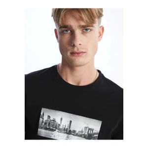 LCW Casual Bisiklet Yaka Kısa Kollu Baskılı Penye Erkek Tişört