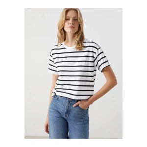 LCW Comfort Bisiklet Yaka Çizgili Kadın Tişört