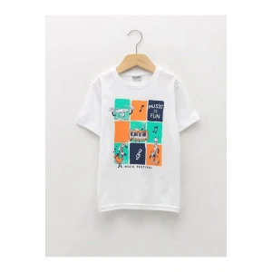 LCW Kids Beyaz Bisiklet Yaka Baskılı Kısa Kollu Pamuklu Erkek Çocuk Tişört