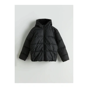 LCW KidsSiyah Kapüşonlu Erkek Çocuk Şişme Mont
