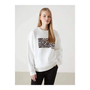 LCW Vision Ekru Bisiklet Yaka Baskılı Oversize Kadın Kalın Sweatshirt