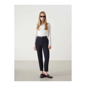 LCW Vision Lacivert Beli Kemerli Havuç Kesim Kadın Pantolon
