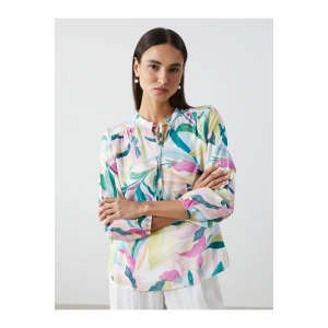 LCWAIKIKI Classic Bağlamalı Yaka Çiçekli Kadın Bluz