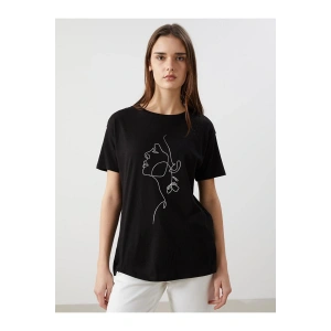 LCWAIKIKI Classic Bisiklet Yaka Baskılı Kadın Tişört