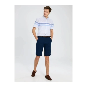LCWAIKIKI Classic Lacivert Standart Kalıp Gabardin Erkek Şort