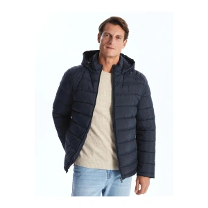 LCWAIKIKI Classic  Standart Kalıp Kapüşonlu Erkek Şişme Mont