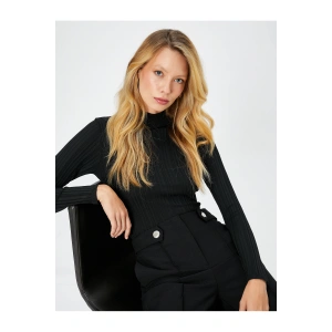 Triko Kazak Dokulu Yarım Balıkçı Yaka Uzun Kollu