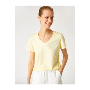 V Yaka Kısa Kollu Basic Tişört