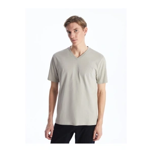 V Yaka Kısa Kollu Erkek Tişört