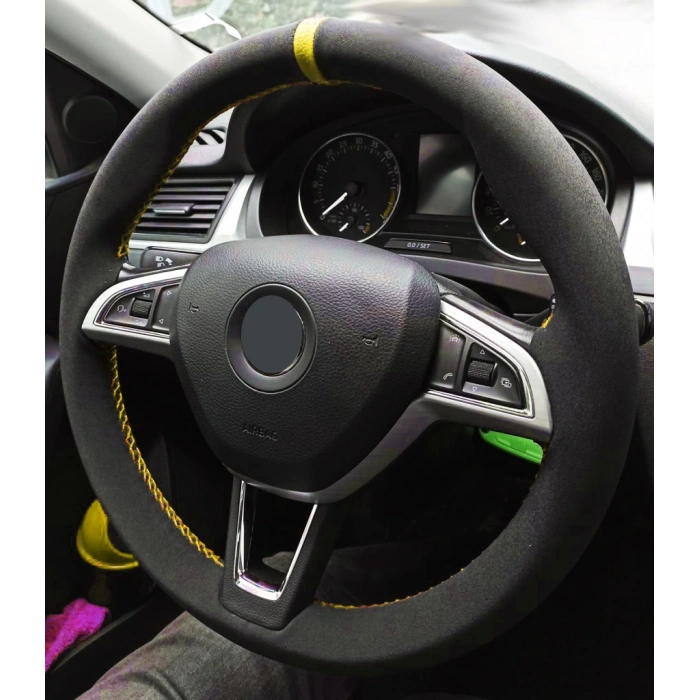 Toptan Alcantra/Nubuk Dİkme Direksiyon Kılıfı Yüzüklü Model Kutulu Ürün