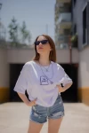 Beyaz Tea Shirt Nakışlı Unisex Tshirt
