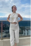 Çizgili Kolyeli Keten Takım Ekru