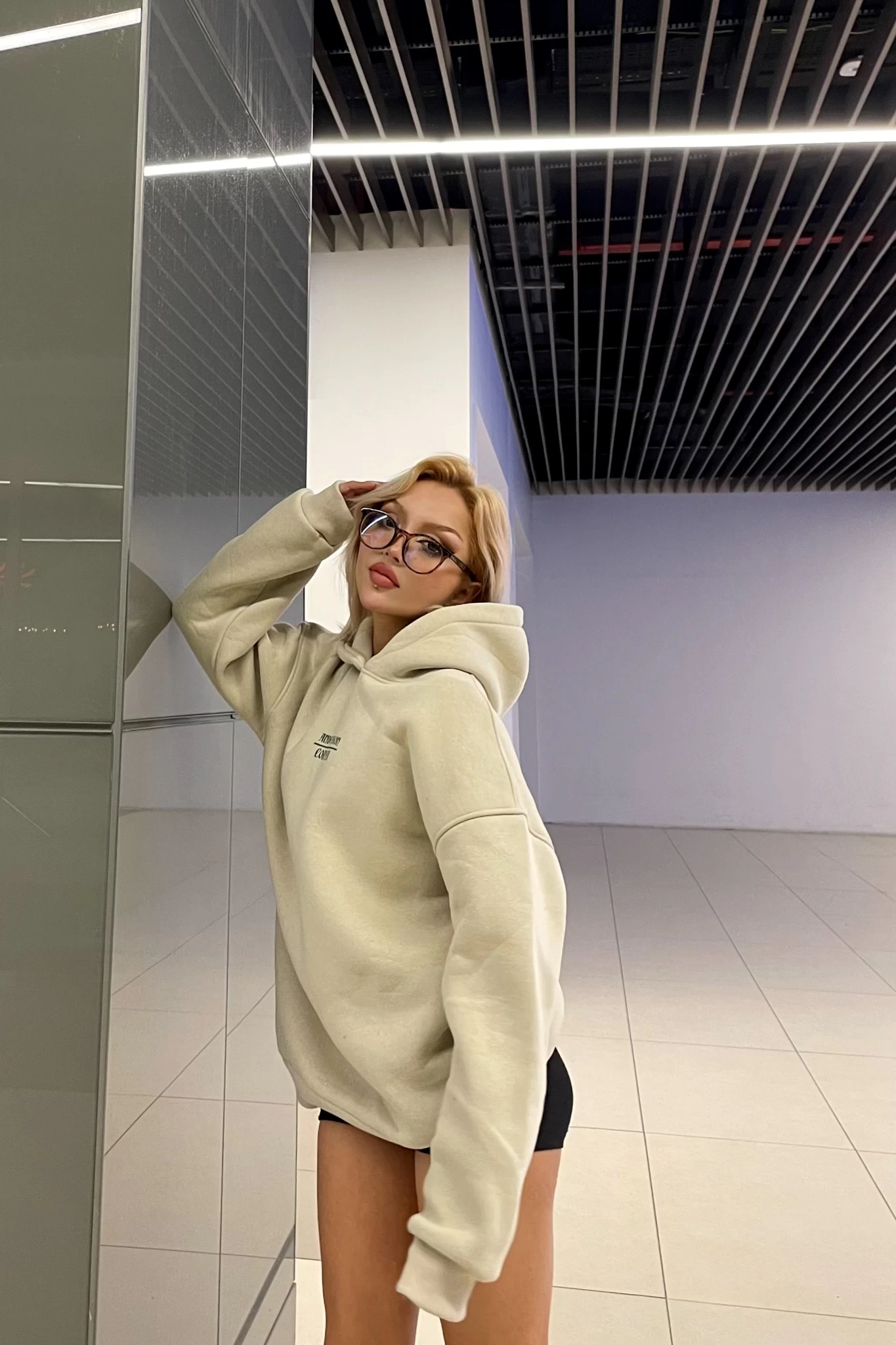 Andersson Sırt Baskı Kapşonlu Unisex Sweatshirt Bej