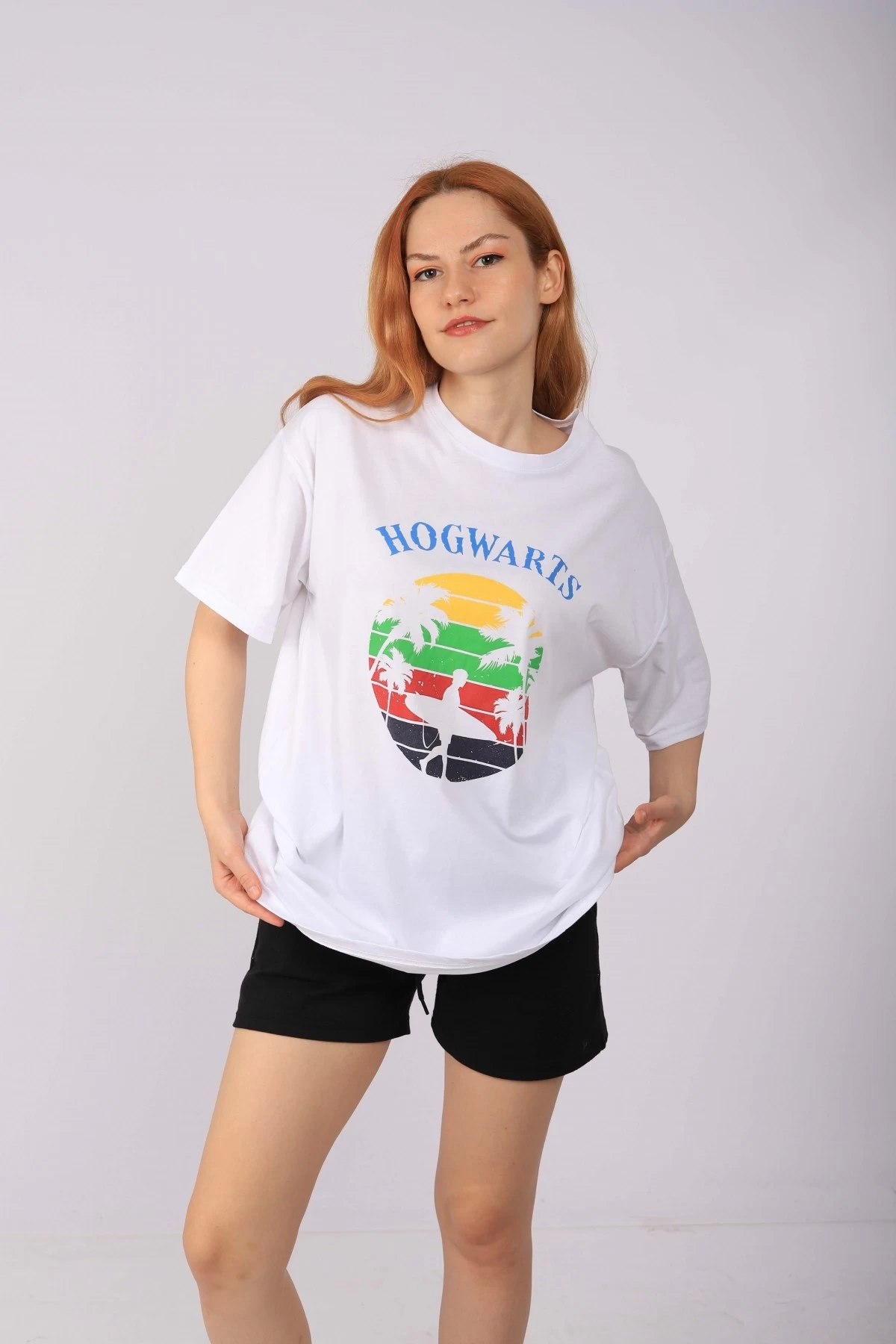 Beyaz Hogwarts Baskılı Unisex Tshirt