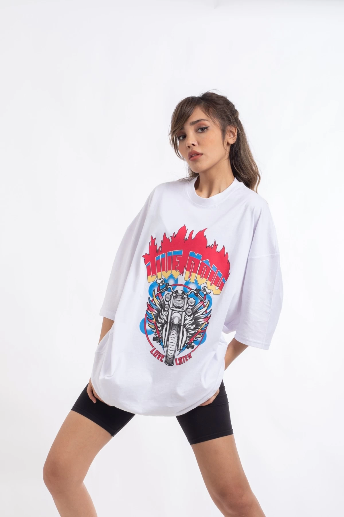 Beyaz Live Now Oversize Unisex Tshirt