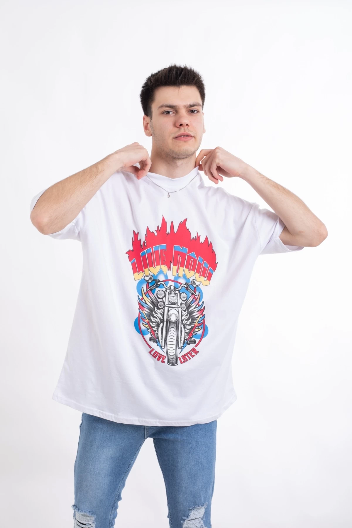 Beyaz Live Now Oversize Unisex Tshirt