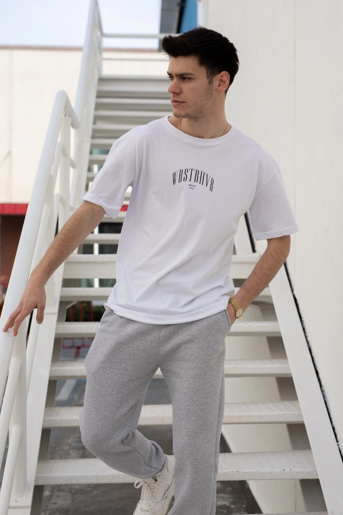 Beyaz WrstBhvr Sırt Baskı Unisex Oversize Tshirt