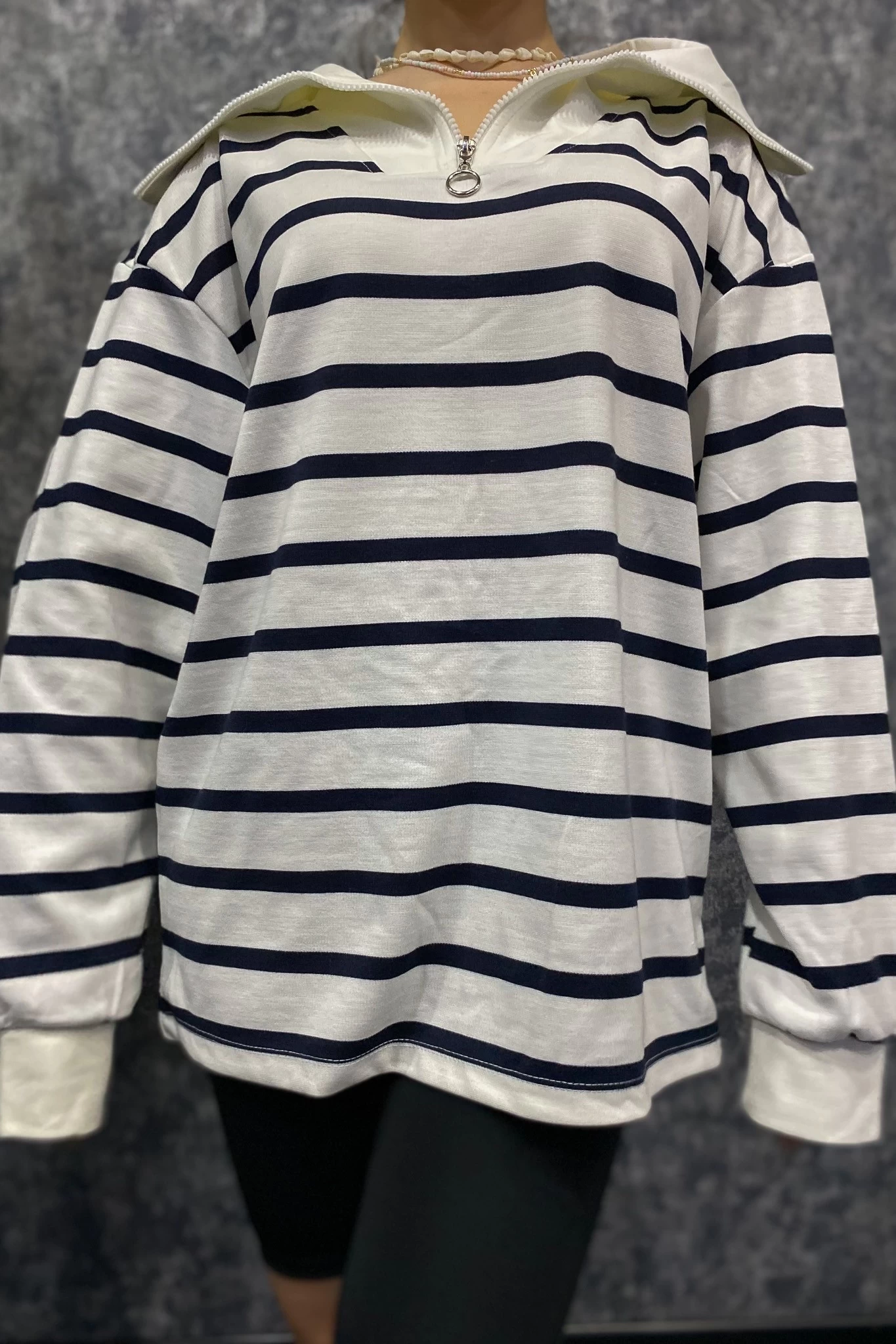 Fermuar Yakalı Çizgili Unisex Sweatshirt Beyaz