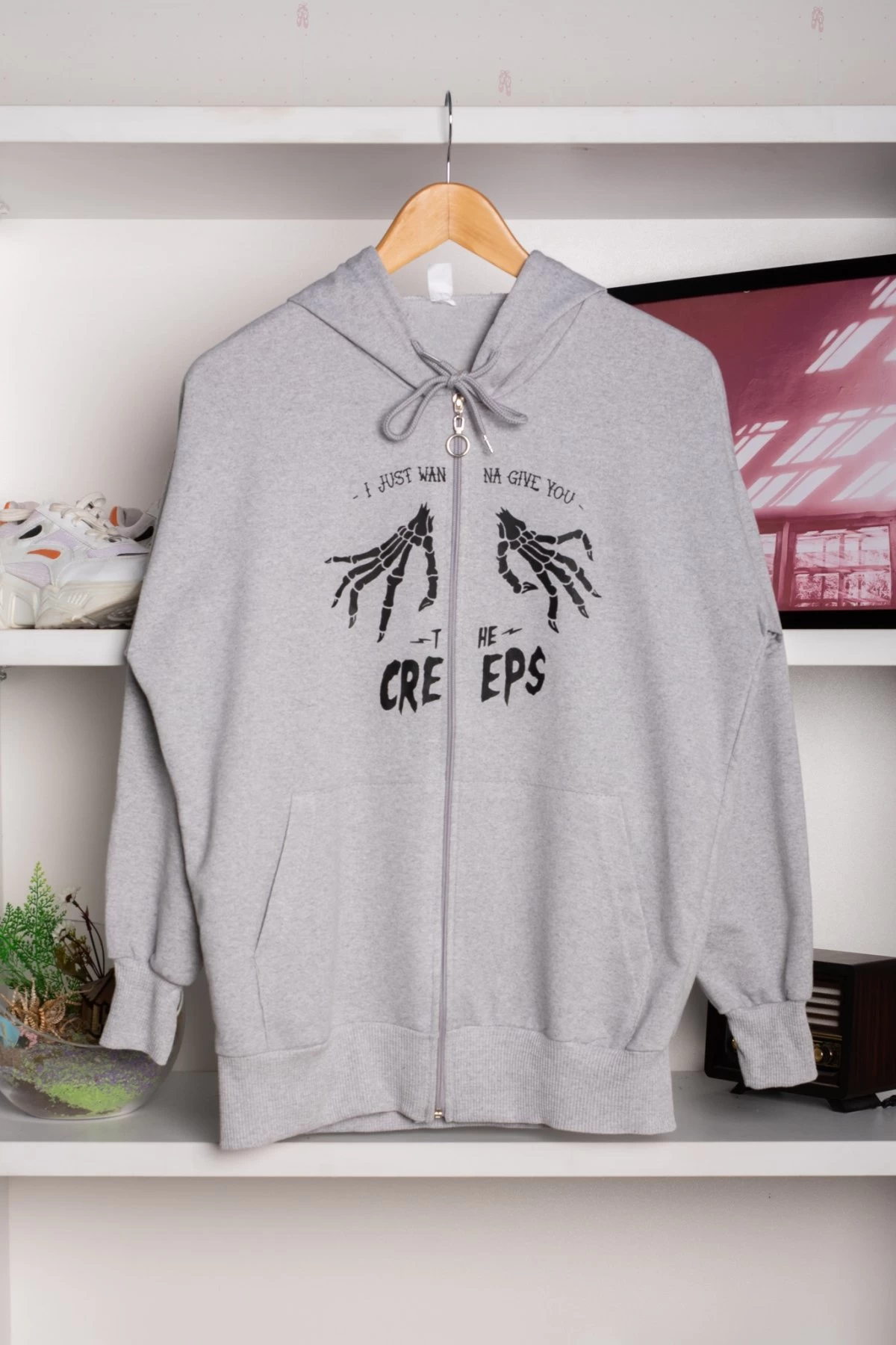 Gri Creeps Unisex Sweatshirt