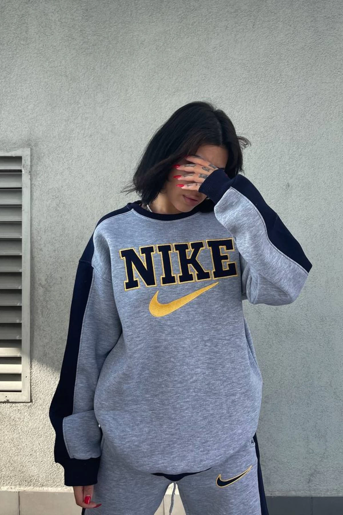 Gri Şeritli Parçalı Yazı Unisex Eşofman Takımı