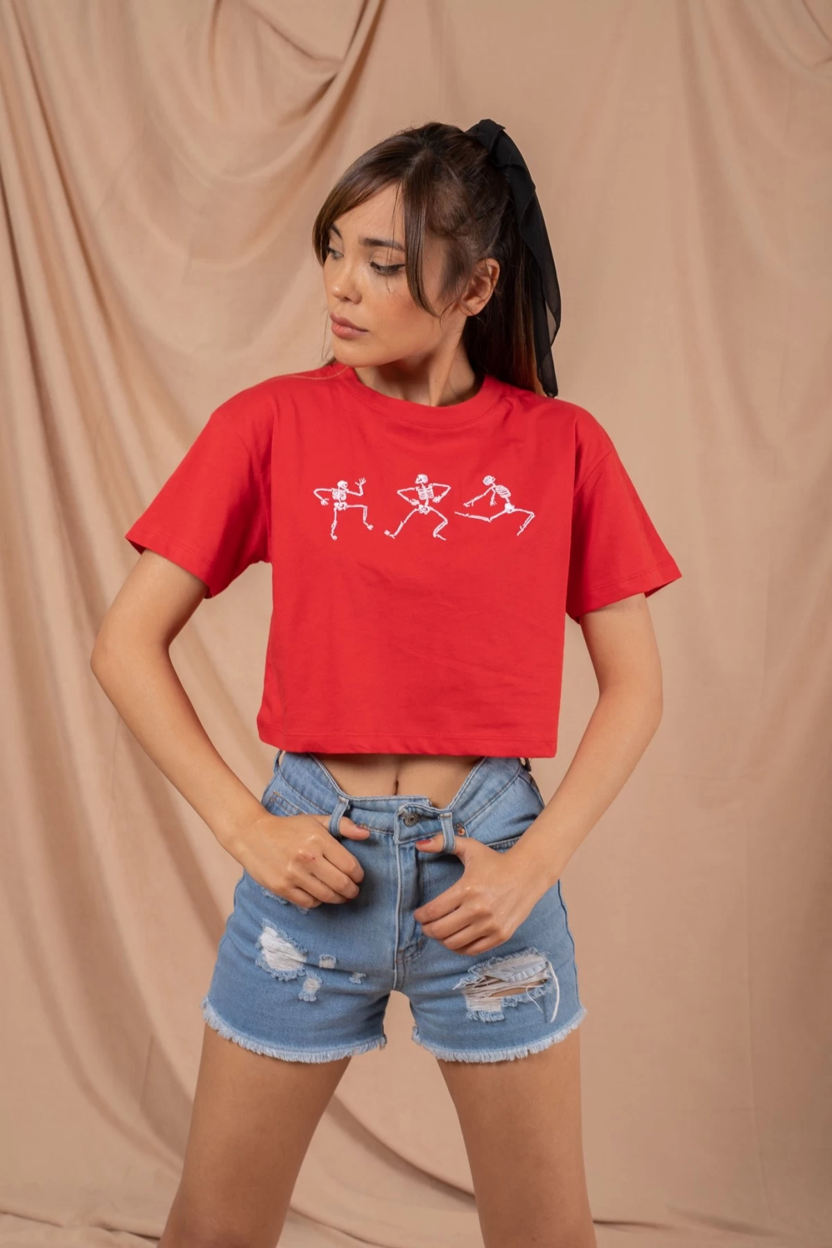 Kırmızı İskelet Nakış Crop Tshirt