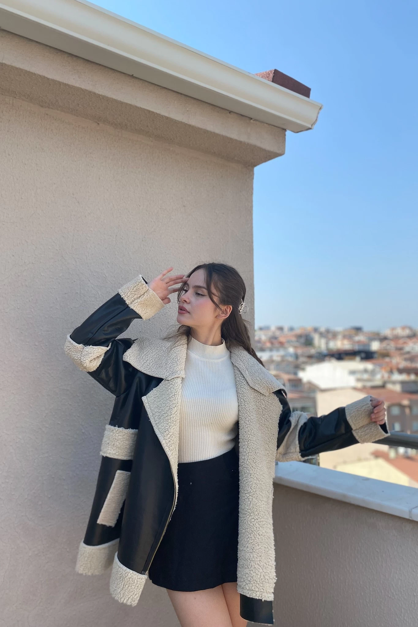 Kürk Detay Oversize Unisex Deri Mont Siyah