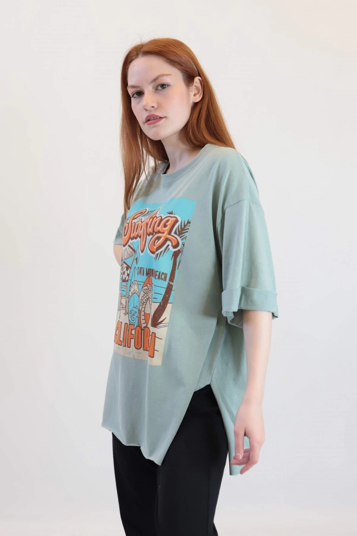 Mint Surfing Yırtmaçlı Oversize Tshirt
