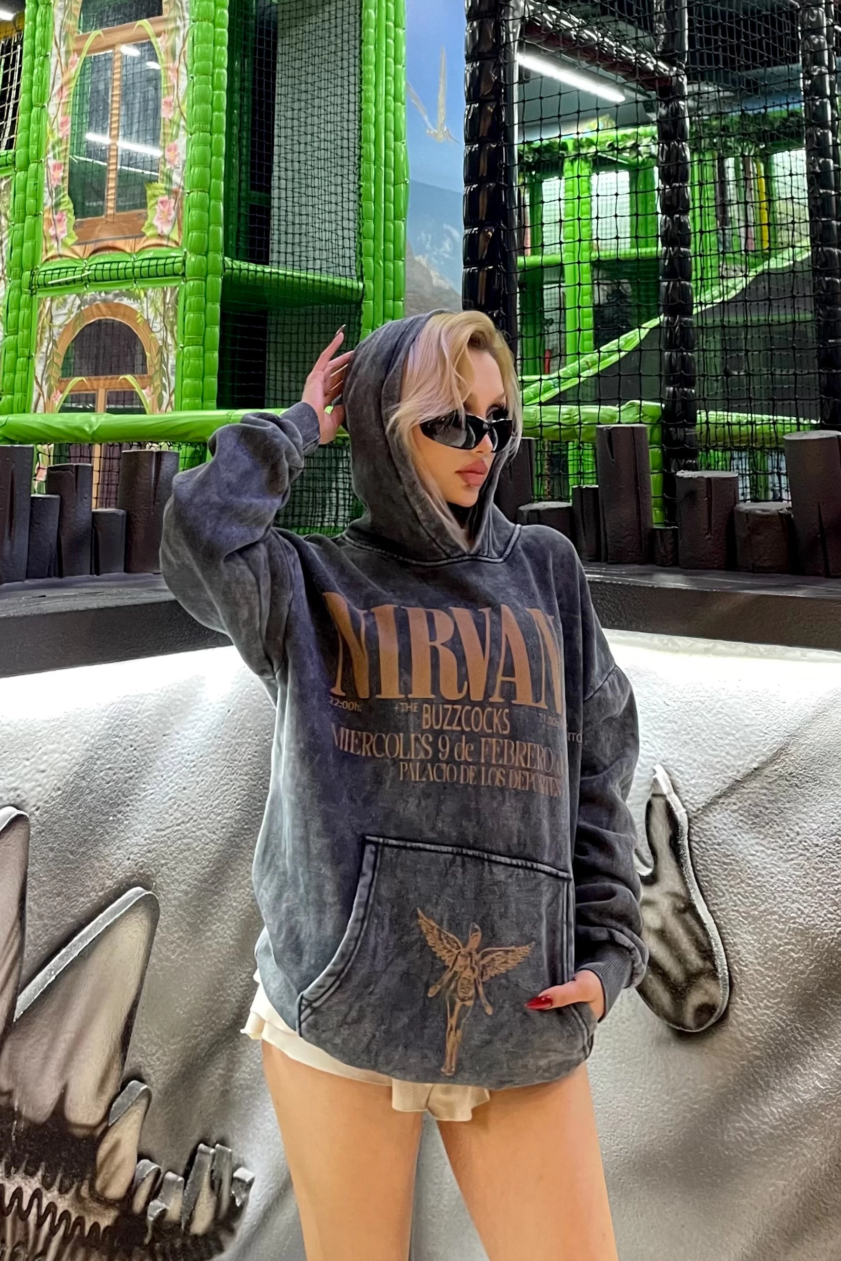 Nirvana Sırt Baskılı Kapşonlu Kanguru Cep Oversize Sweatshirt Füme