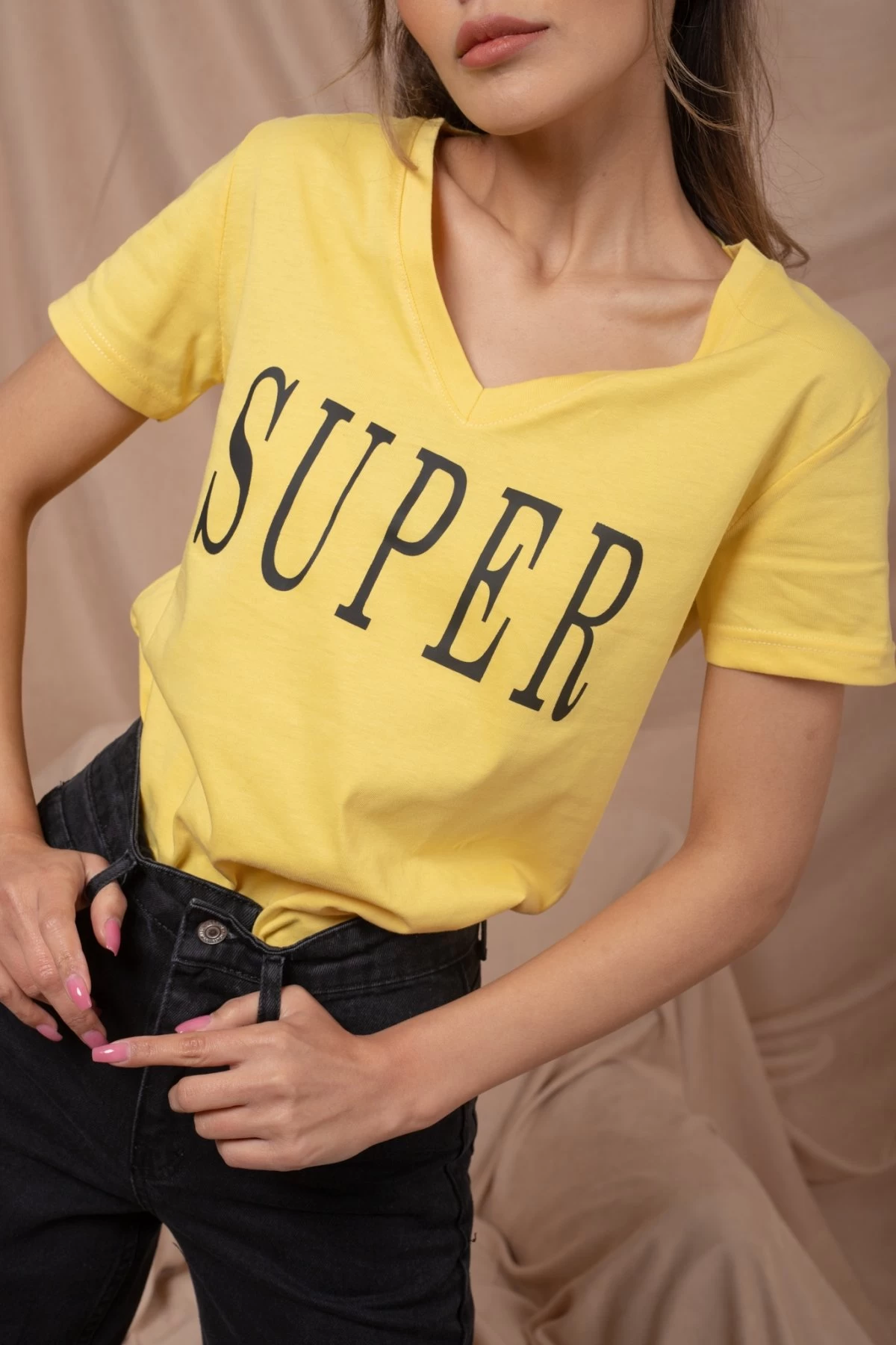 Sarı V Yaka Super Tshirt