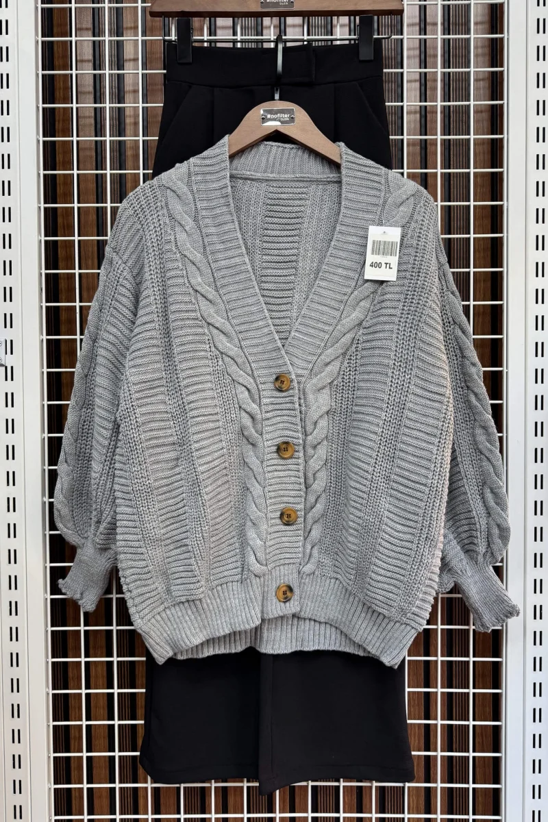 Burgu Detay Oversize Örgü Hırka - Gri