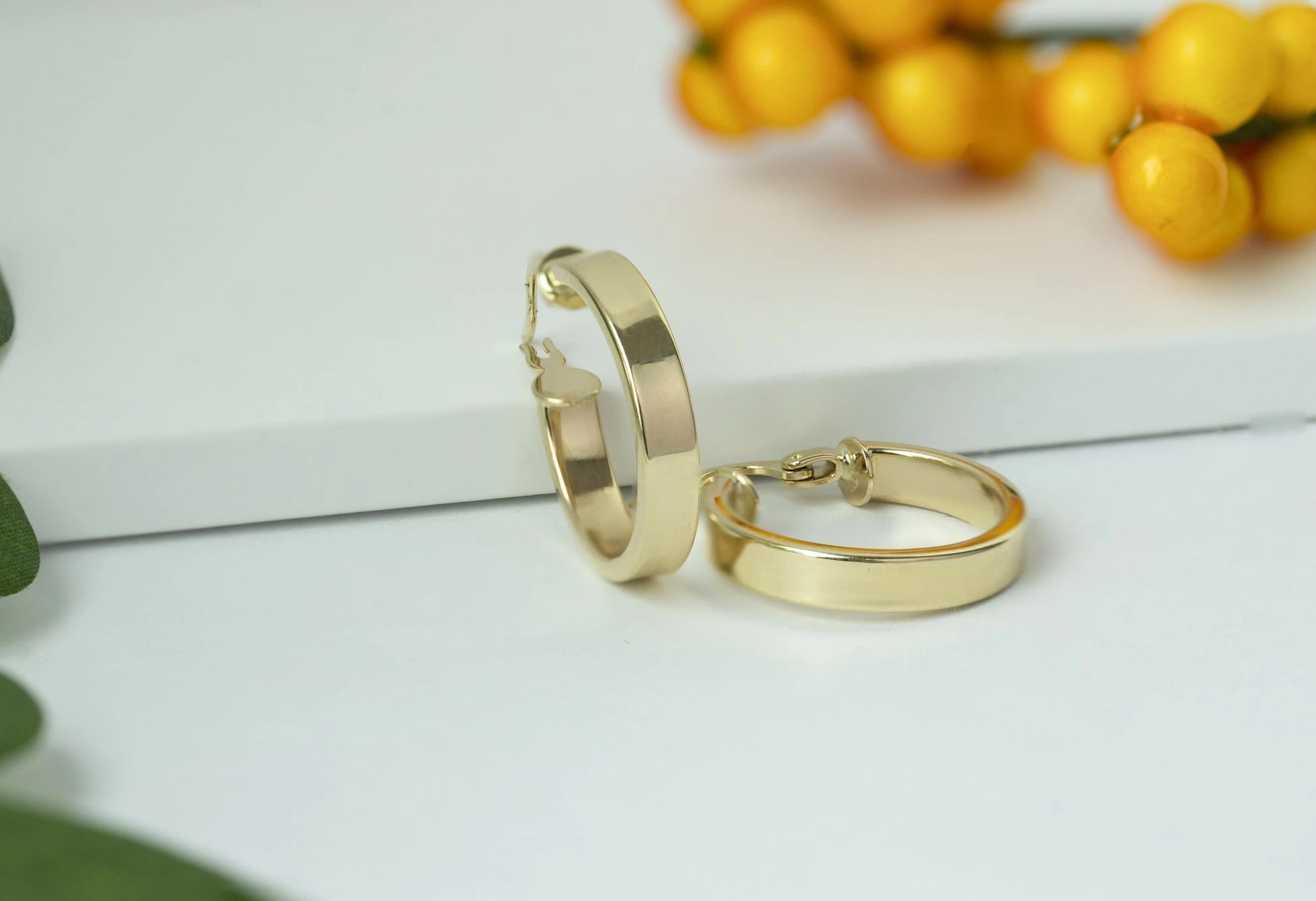 1.8 Cm Çaplı Halka 14 Ayar Altın Küpe