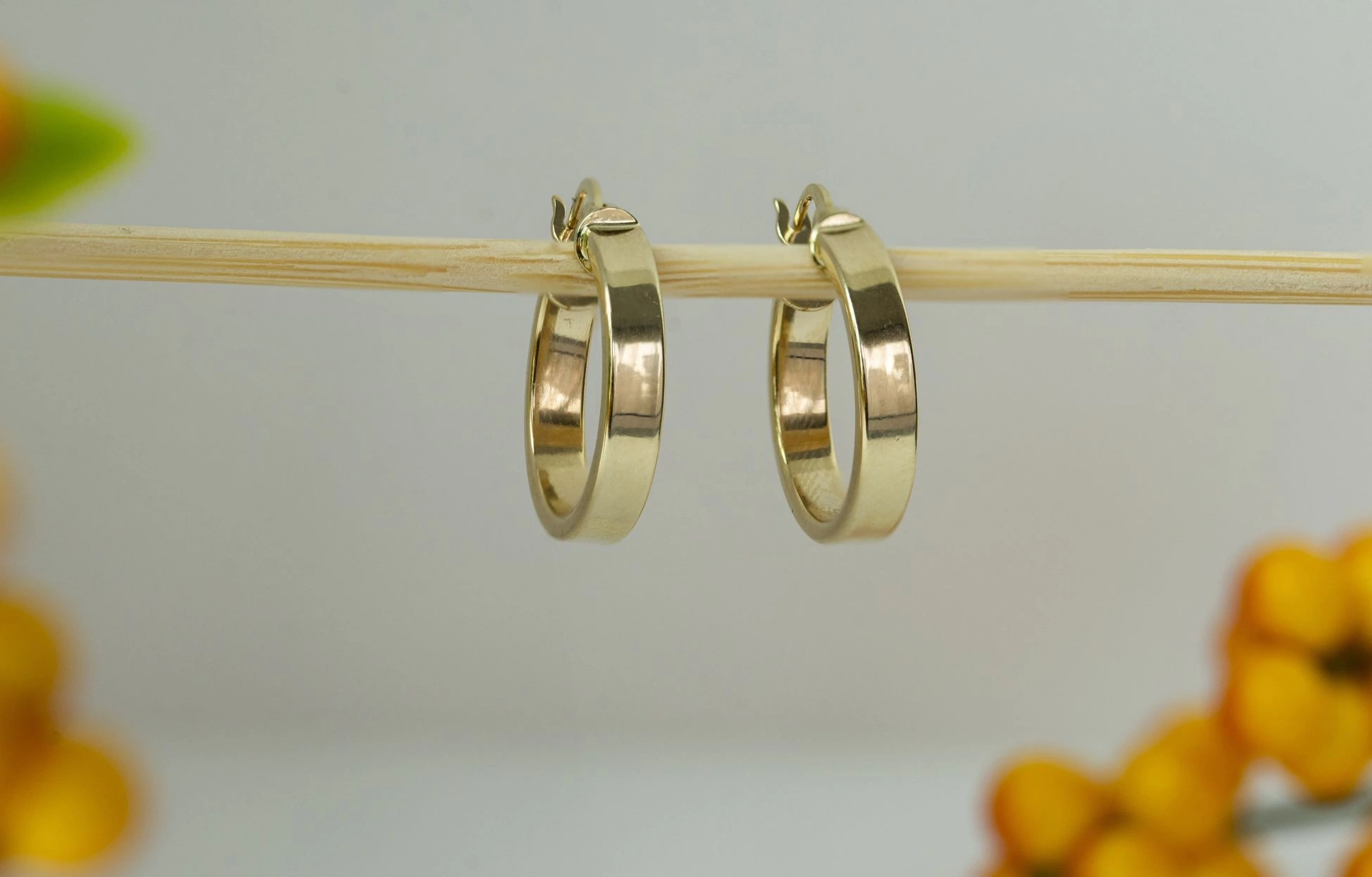 1.8 Cm Çaplı Halka 14 Ayar Altın Küpe