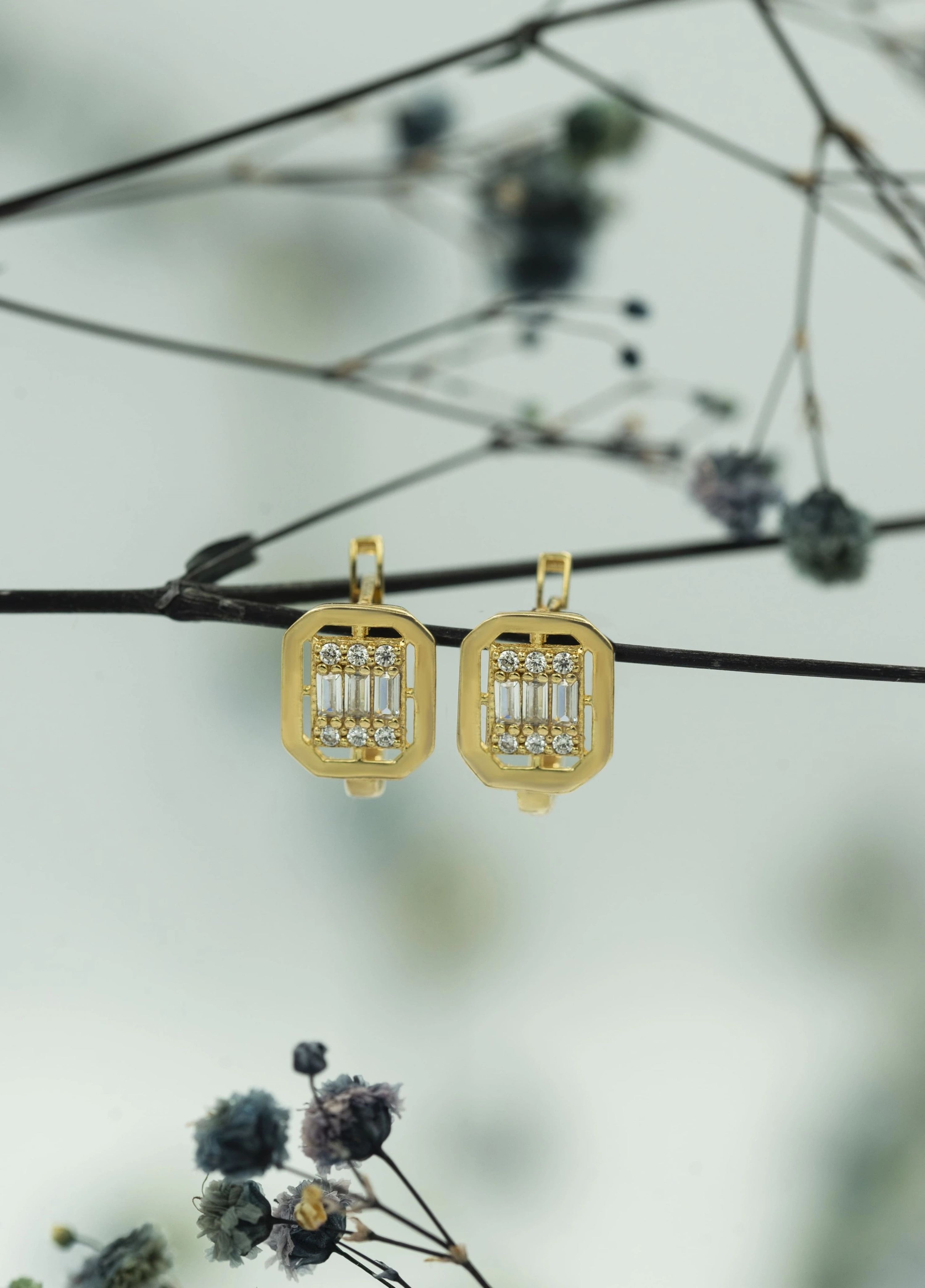 Baget 8 Ayar Altın Küpe