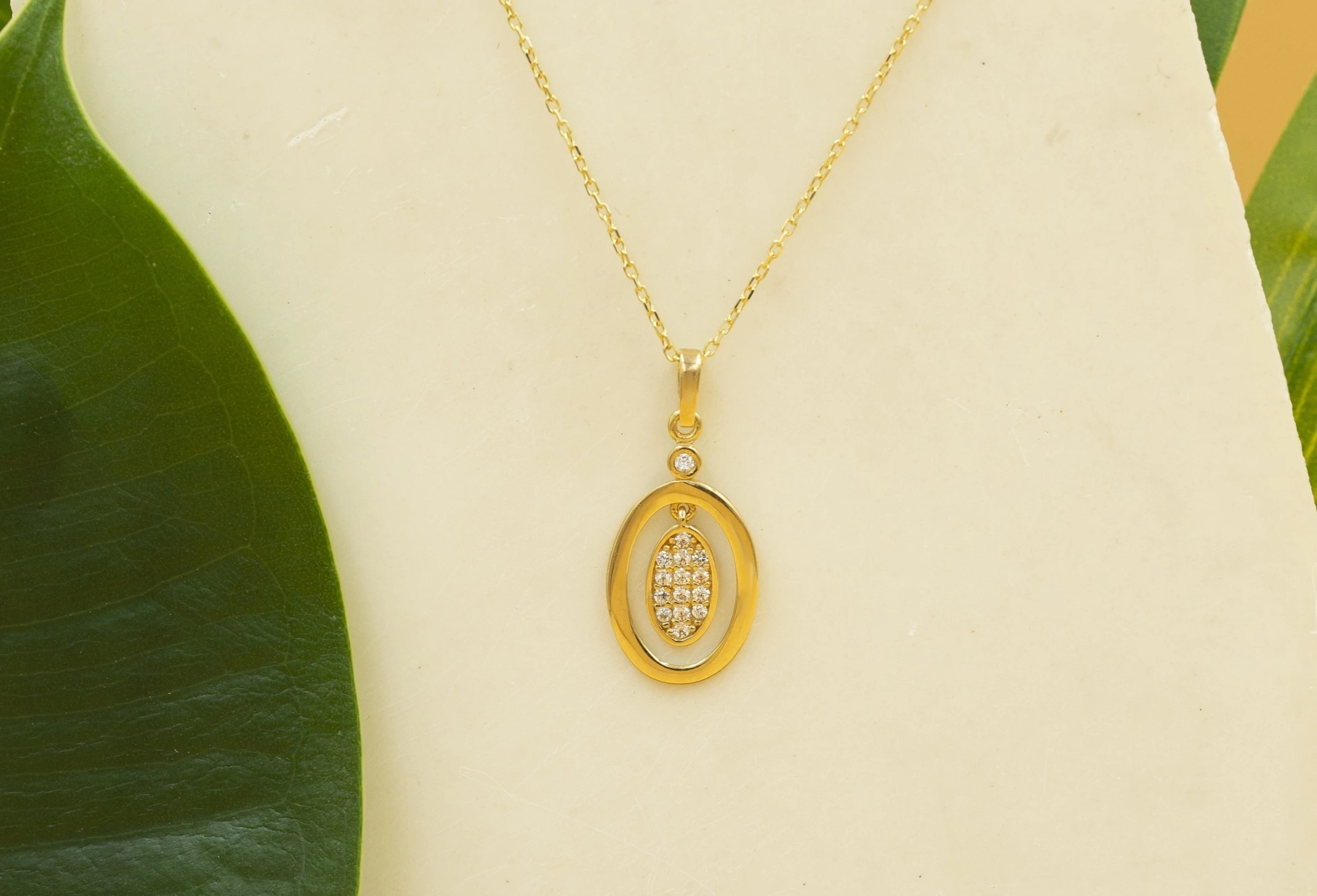 Damla Halka 8 Ayar Altın Kolye