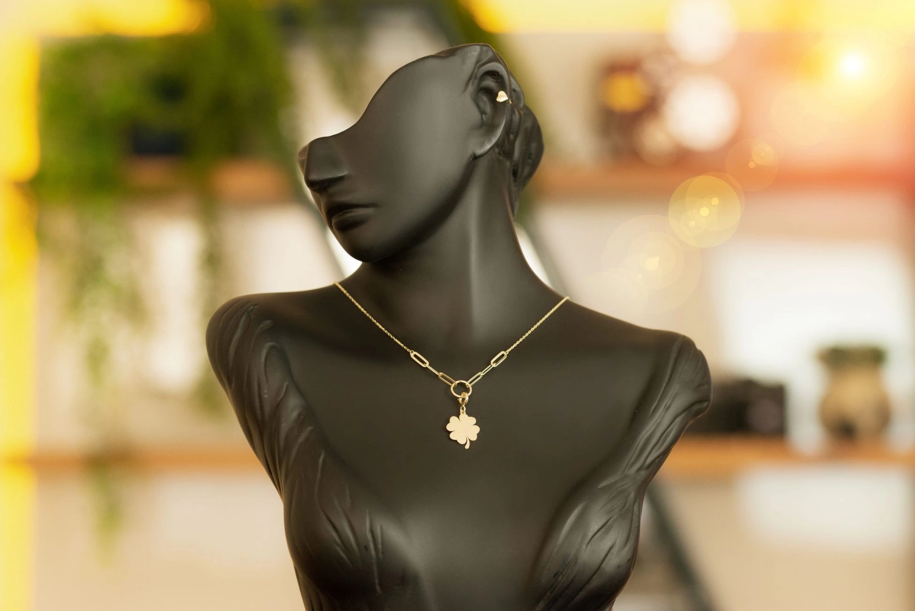 Dört Yapraklı Yonca 14 Ayar Altın Kolye